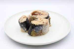 マルハニチロ さば水煮の鯖缶4