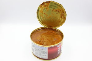 HOKO 鯖みそ煮の鯖缶2